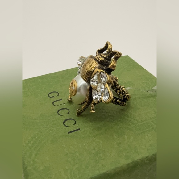 NEW Gucci Bee Ring with Crystals and Pearl Size S (US 6.5) - Picture 8 of 14